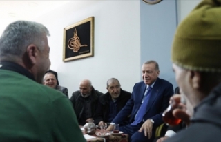 Cumhurbaşkanı Erdoğan, Fatih'te esnaf ziyareti...