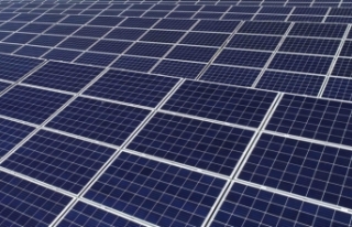 Yenilenebilir enerji kapasitesi bu yıl güneş liderliğinde...