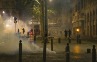 Fransa'daki protestoların 6. gecesinde 157 kişi...