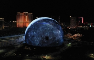 Las Vegas'taki dünyanın en büyük LED küresi:...