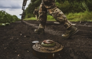 Ukrayna ordusu Donetsk bölgesinde mayın temizleme...