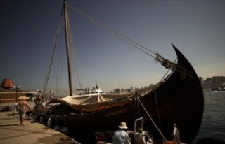 Viking yelkenlisi İstanbul'da Viking hayranları...