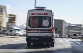 Hayat kurtarmak için zamanla yarışan ambulans ekibinin...