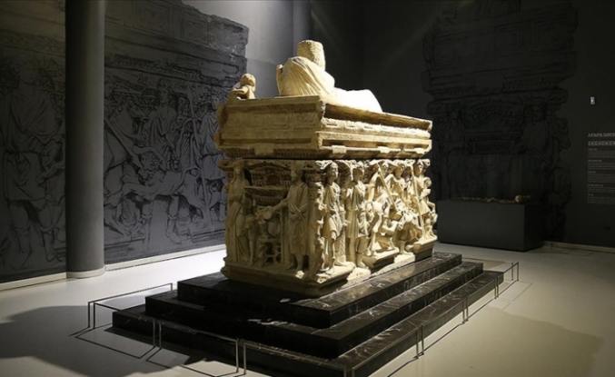 Roma dönemine ait "Antakya Lahdi" müzede özel alanda sergileniyor