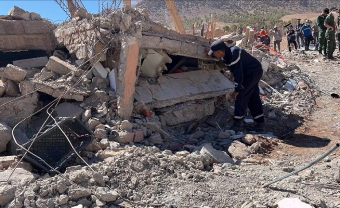 Fas'ta yaşanan depremde can kayıpları artarken acil müdahalenin ilk aşaması sürüyor